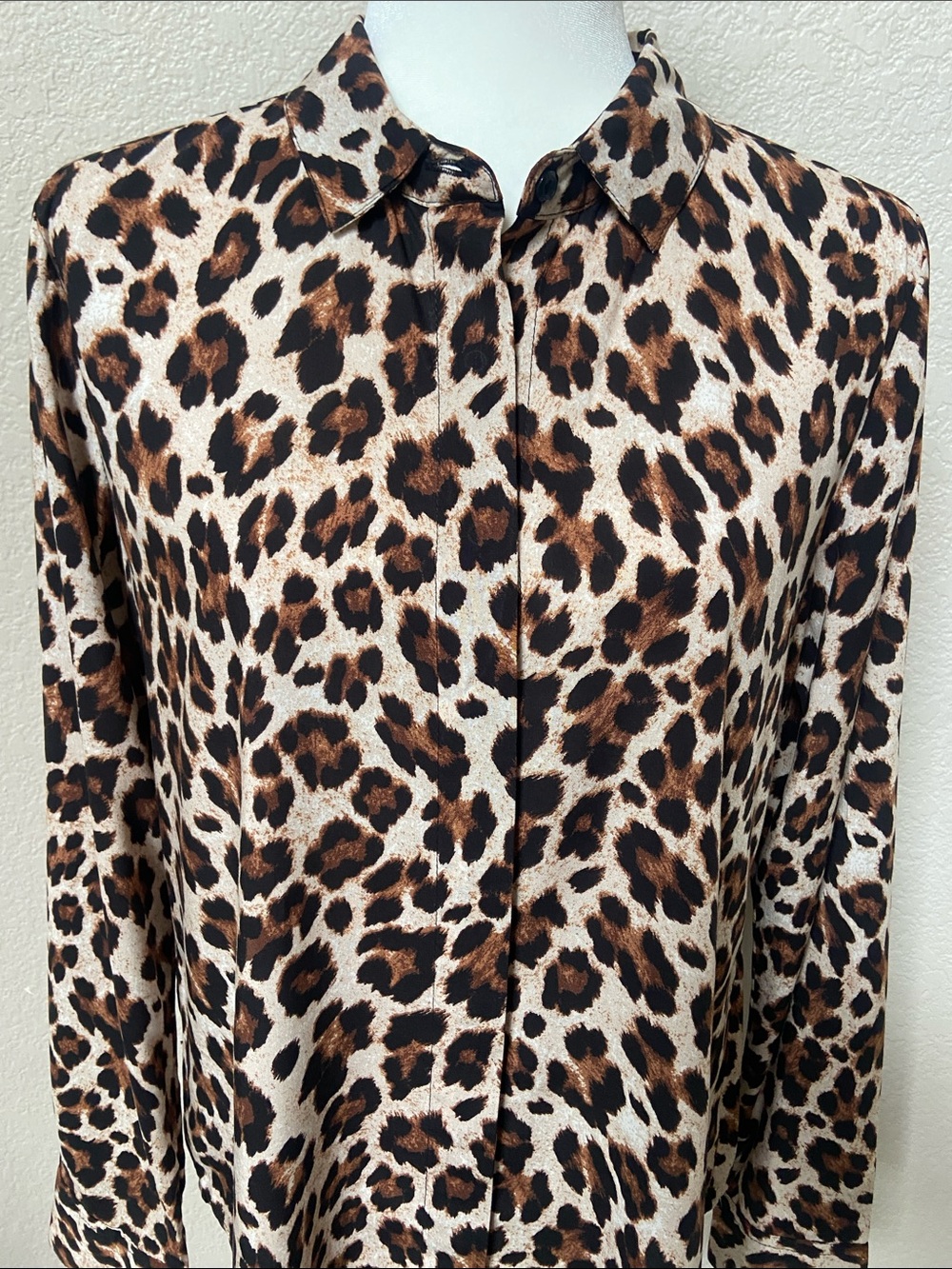 Leopard Print Button-Front Blouse with split hem on back, Brown/Black. Size M